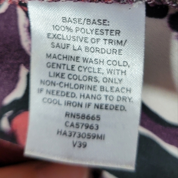 Halogen small camisole floral design on dark purple black lace adjustable straps - Picture 6 of 6